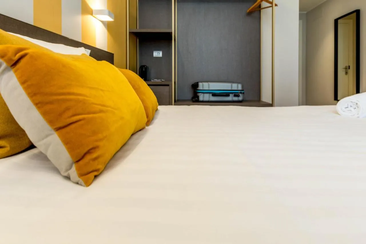 Apartment Joivy San Cristoforo - Terrace, Gym & Spa Milan